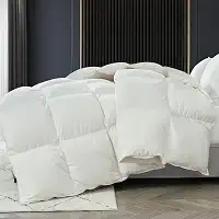 KUSNUG Luxuoso edredom de plumas de ganso, capa de algodão egípcio ultramacio, peso de enchimento de 1,6 kg de calor médio, enchimento de edredom fofo para todas as estações com torneiras de canto