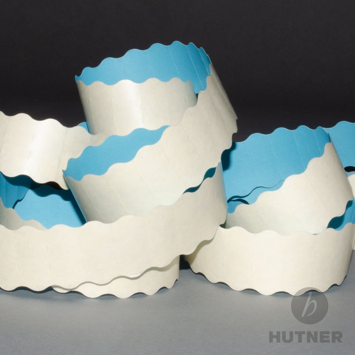 30 Rollen Preisetiketten 26x12 hell-blau permanent | 45.000 Etiketten | Preisauszeichner Etiketten | Auszeichner Etiketten | HUTNER