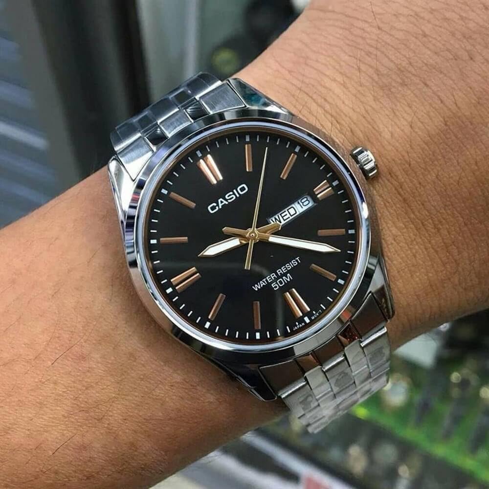 Image secondaire de Casio MTP1335D-1A2V Men's Stainless Steel Black Dial Analog Day Date Dress Watch