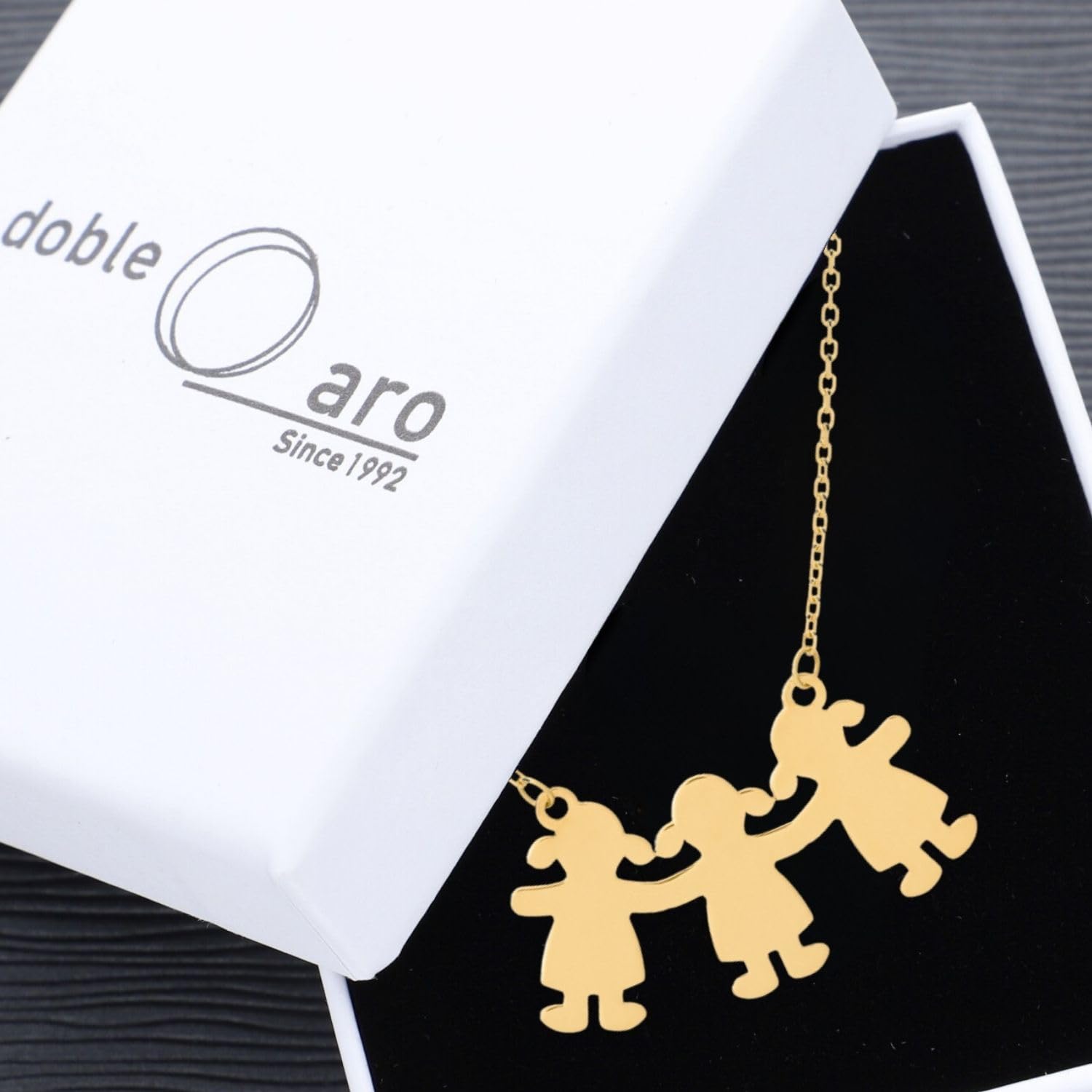 Collar con Colgante de Niños o Niñas Personalizable en Plata de Ley 925 o Bañado en Oro – Regalo Ideal para Mamás o Abuelas – 45cm + Alargador
