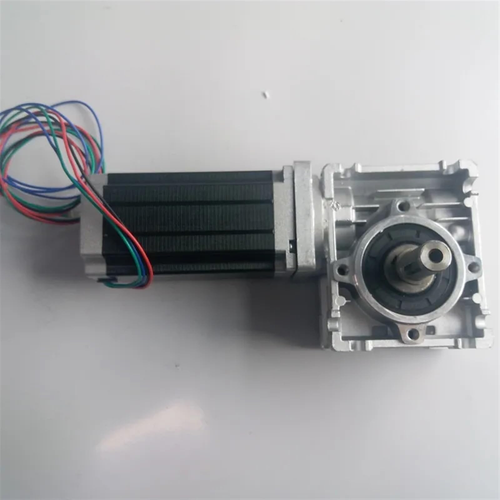 Riduttore di velocità a vite senza fine Ratio10:1 RV030 Uscita da 14 mm con motore passo-passo Nema23 84aMM 2,2NM 320Oz-in Kit for router CNC 1 pz