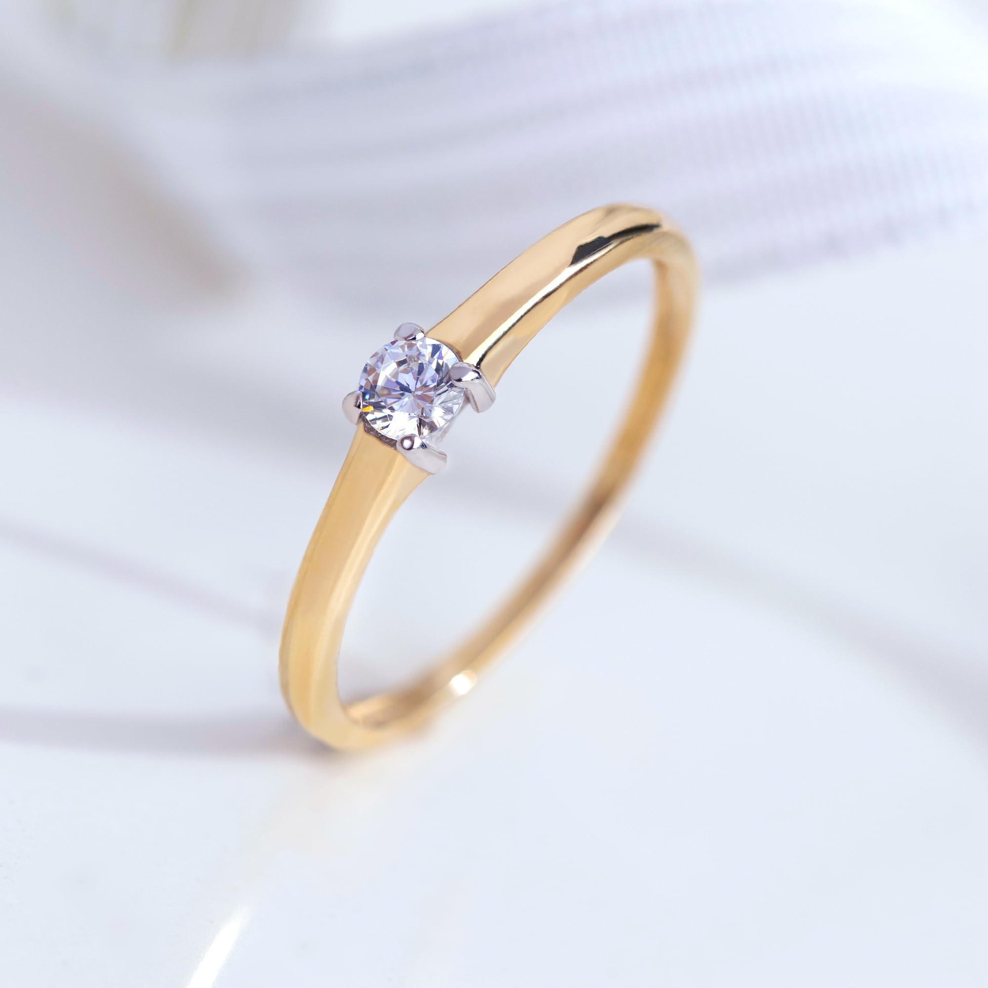 MARKO Damen Ring aus 333 Echtgold (8K) mit Zirkonia – in verschiedenen Farben erhältlich | Eleganter Verlobungsring & Geschenk | Vorsteckring Schmuck Gold