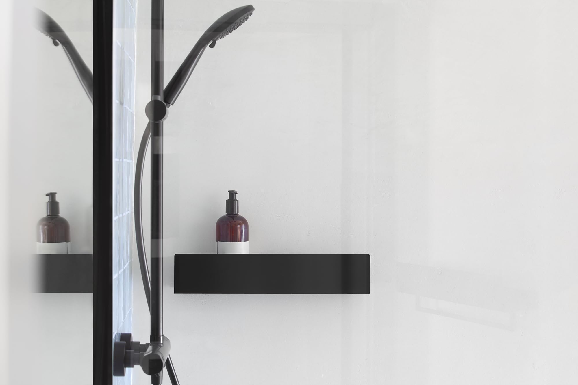 DABSTORY Étagère de Douche Pour Shampoings Gels Et Accessoires Panier Etagere Organisation De La Salle Murale de Rangement pour Salle de Bain Cuisine Baignoire Chambre Noir Mat 80 CM