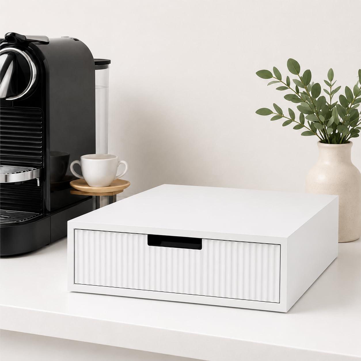 Porta Capsule Caffè Organizer con 3 Scomparti, Coffee Station in Legno, Contenitore per Capsule e Cialde Caffè, Portacialde da Appoggio 30x30x10 cm (Bianco)