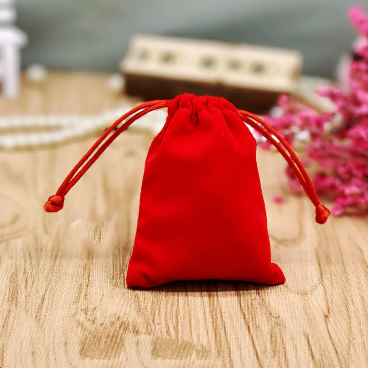 10 PCS Gift Red Dust Proof Drawstring Storage Pouch Bag Reusable Velvet Jewellery Bags Space Saver Organizer For Travel Household?15 * 20cm?