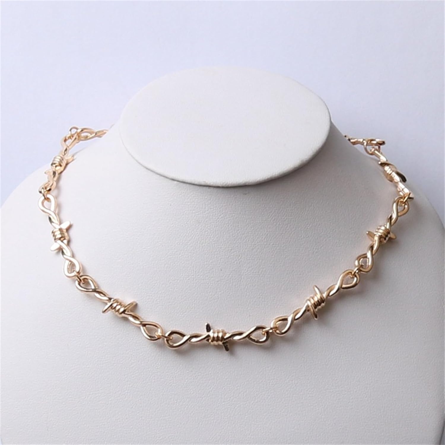 coadipress Unisex Gothic Thorns Choker Necklace for Men Women Personalized Punk Hip Hop Heavy Duty Padlock Metal Collar Thorns Barbed Wire Choker Necklace Harajuku Chain Jewelry Gift