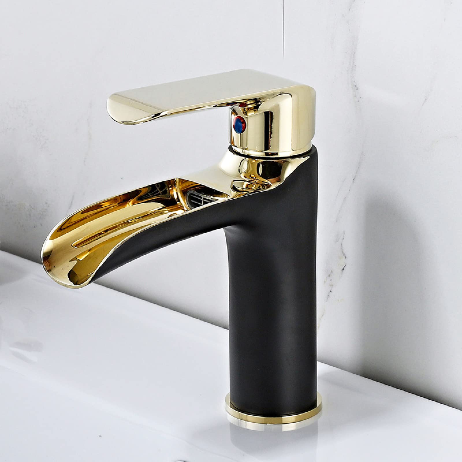 Robinet en laiton solide avec mitigeur cascade luxe or noir