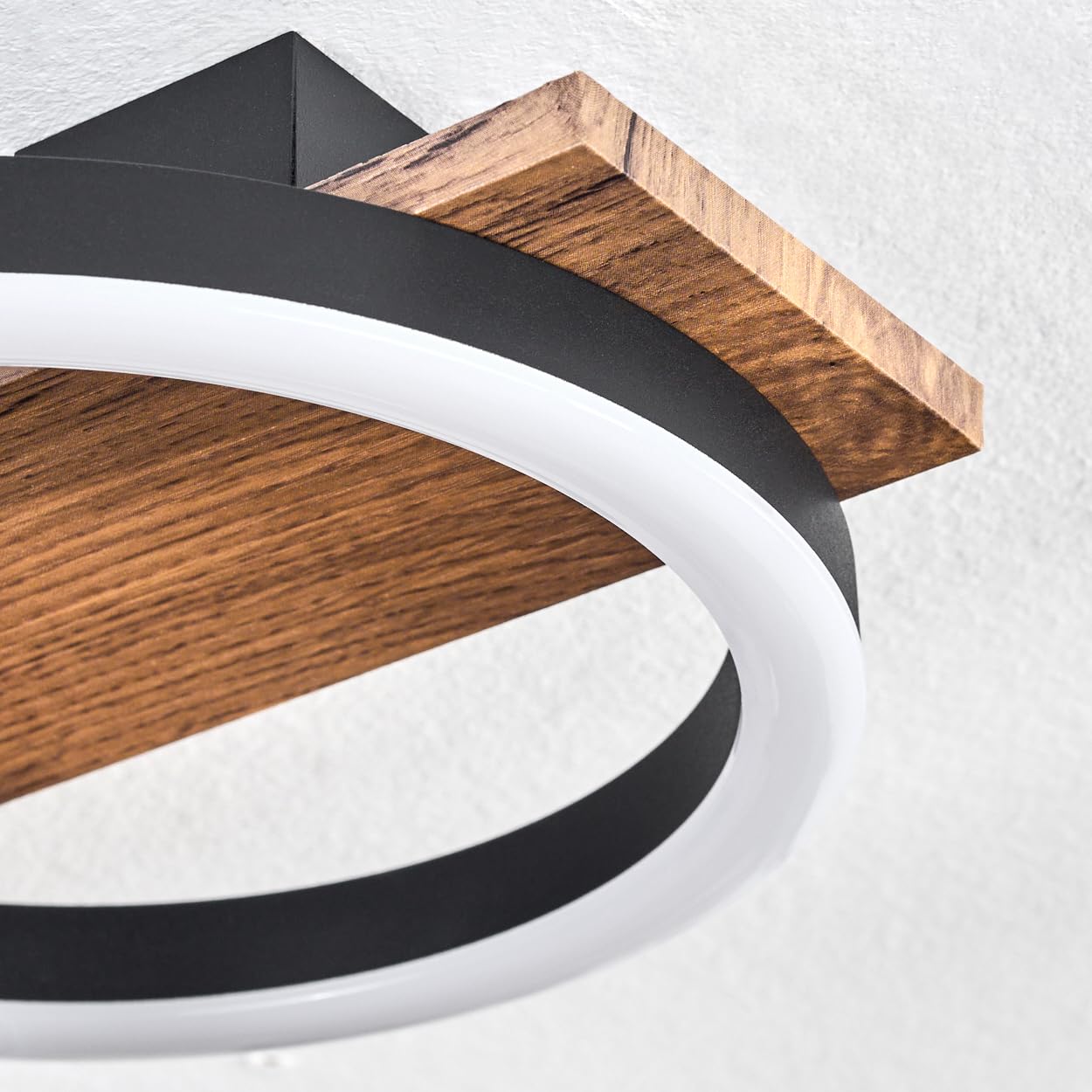 HOFSTEIN LED Deckenleuchte Cascada, Deckenlampe aus Metall/Holz/Kunststoff in Schwarz/Braun/Weiß, 18 Watt, 3000 Kelvin, Leuchte im modernen Design für Schlafzimmer, Esszimmer, Wohnzimmer, Küche, Flur