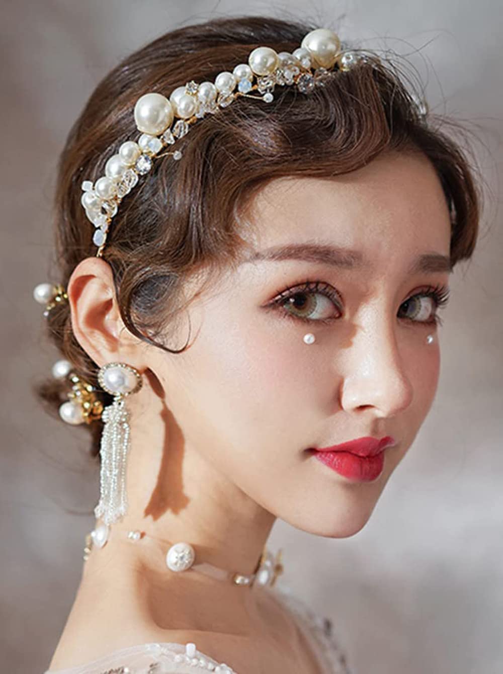 Elegant Silver Pearl Tiara Headband - Women Accessories Amazon.com: Rhinestone Pearl Tiaras and Crowns Headpieces  main image 2