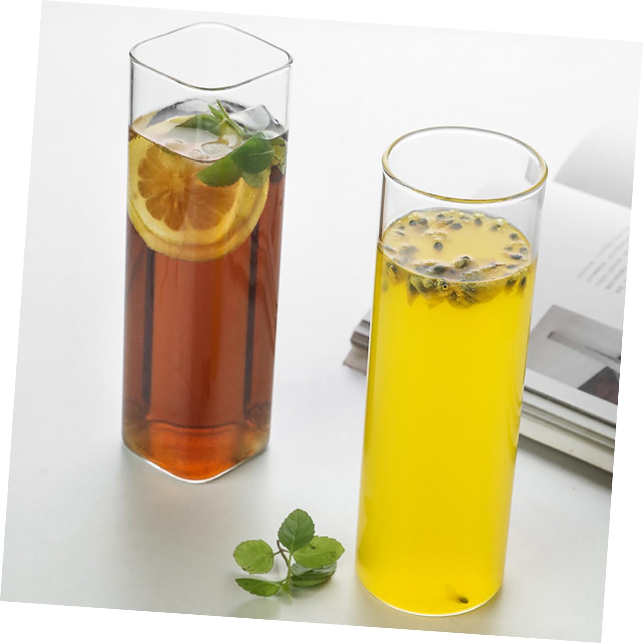 Set 2 Bicchieri per Cocktail e Caffè Freddo in Vetro da 600ml, Multiuso e Pratici per Party e Banqueting, Design Creativo e Stile Elegante