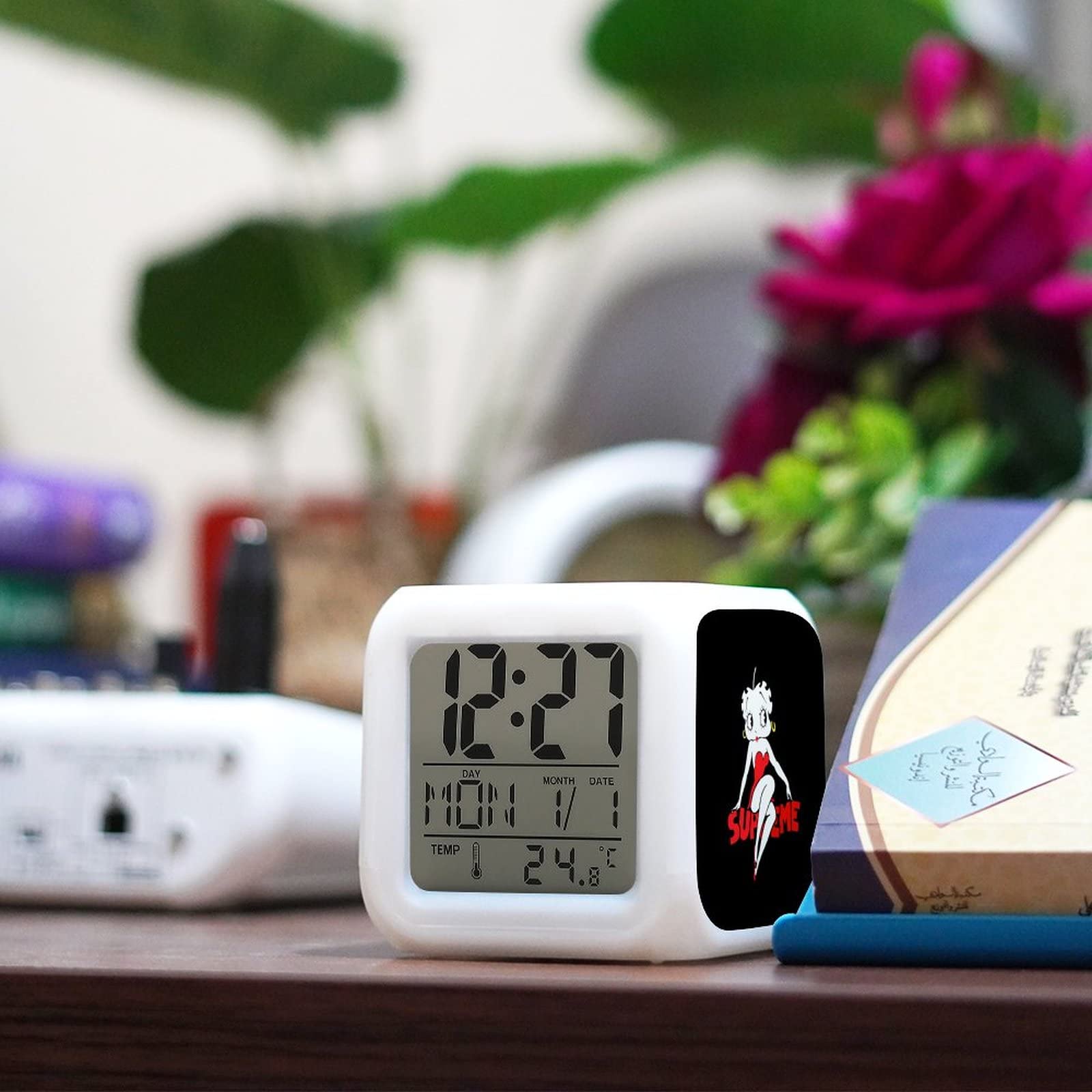 BETTY BOOP ゼンマイ式目覚まし時計 Amazon.co.jp: ベティちゃん ベティ ブープ 目覚まし時計