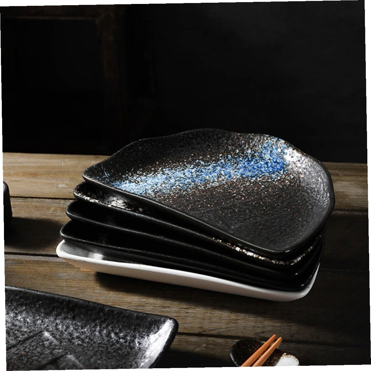 Assiette Demi-Lune Céramique Bleue Rétro pour Sushi et Snacks Plateau de Service pour Maison Restaurant et Hôtel Vaisselle Japonaise Élégante