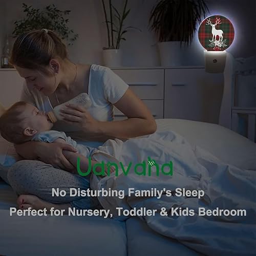 Miniatura 6 de Luces nocturnas a cuadros de tartán enchufables con ramo de Navidad floral, luz nocturna roja y verde, lámpara con sensor automático del atardecer