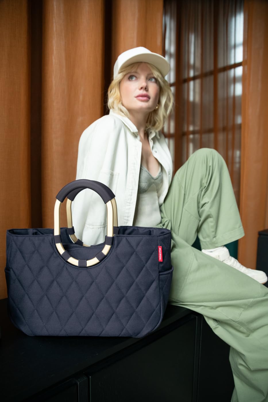 reisenthel loopshopper M – stabilna torba z praktycznymi przegródkami z butelek PET pochodzących z recyklingu – elegancja podczas zakupów, wiele funkcji w zestawie!, Rama rombu Midnight Gold, M, sport