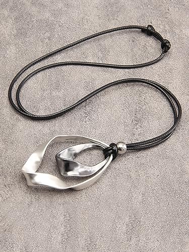 Leather Necklace for Women Boho Choker Necklace Long Cord Leather Pendant Bohemian Neckalce Vintage Alloy Pendant Leather Rope Necklace Wooden Necklaces for Women3