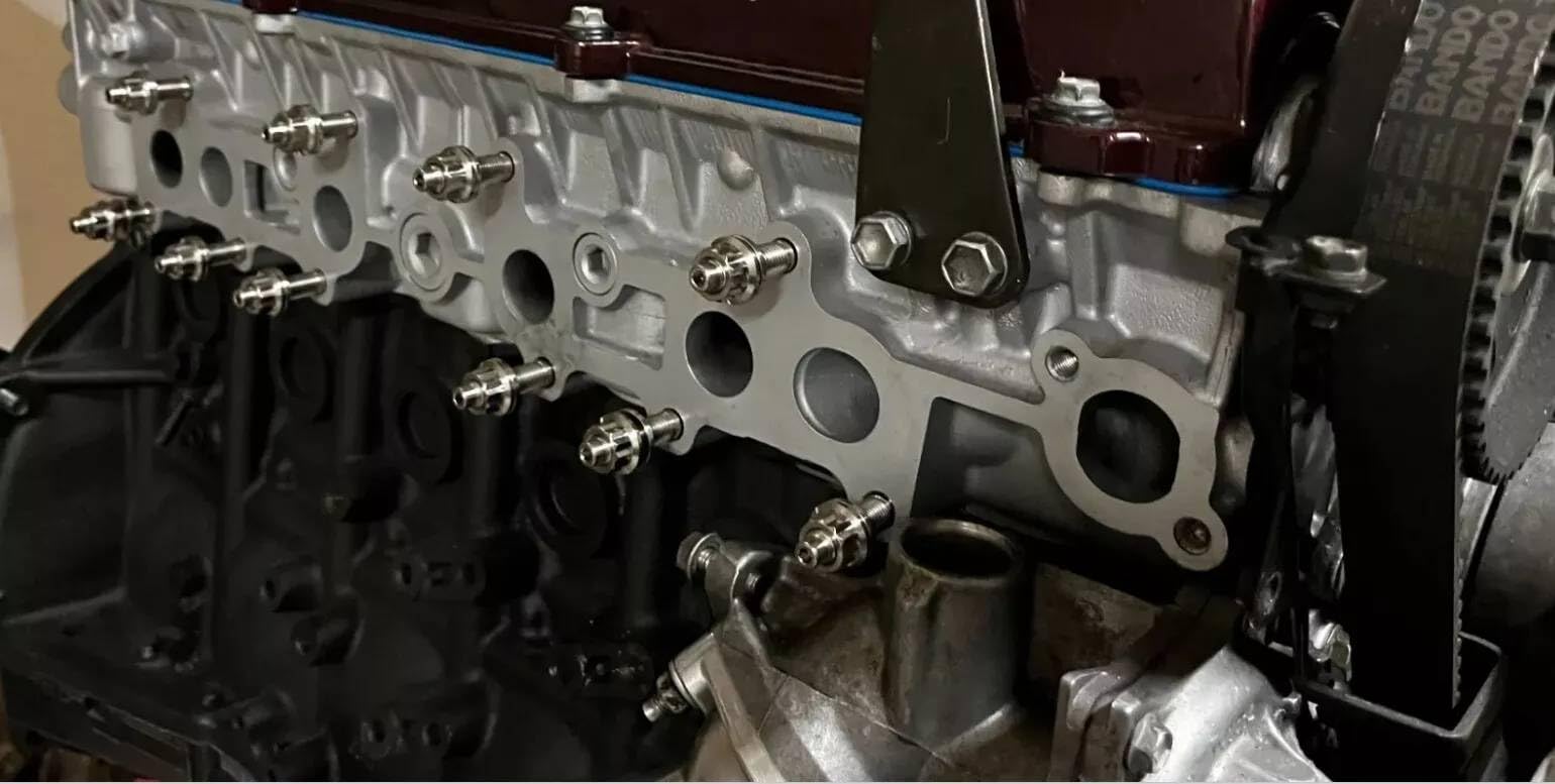 RISON-Titanium 12 Set Titan Stehbolzen für Auspuffkrümmer M8 M10, Auspuffkrümmerbolzen Mutter Kit, Auspuffkrümmer-Flanschmuttern Stiftschrauben Abgaskrümmer für Auspuffanlagen PKW Motoren Geeignet