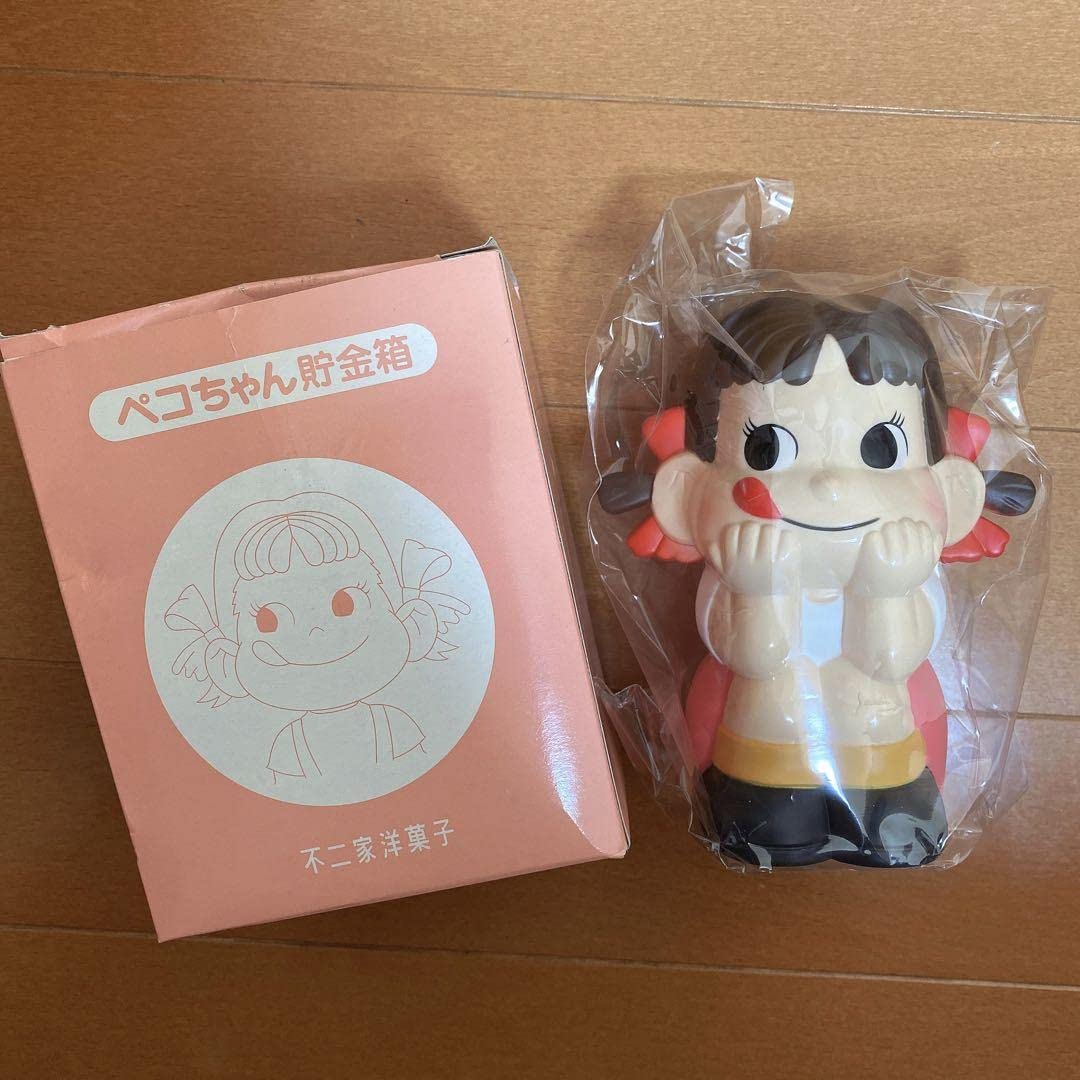 Amazon.co.jp: ペコちゃん 貯金箱 ノベルティ 不二家 : おもちゃ