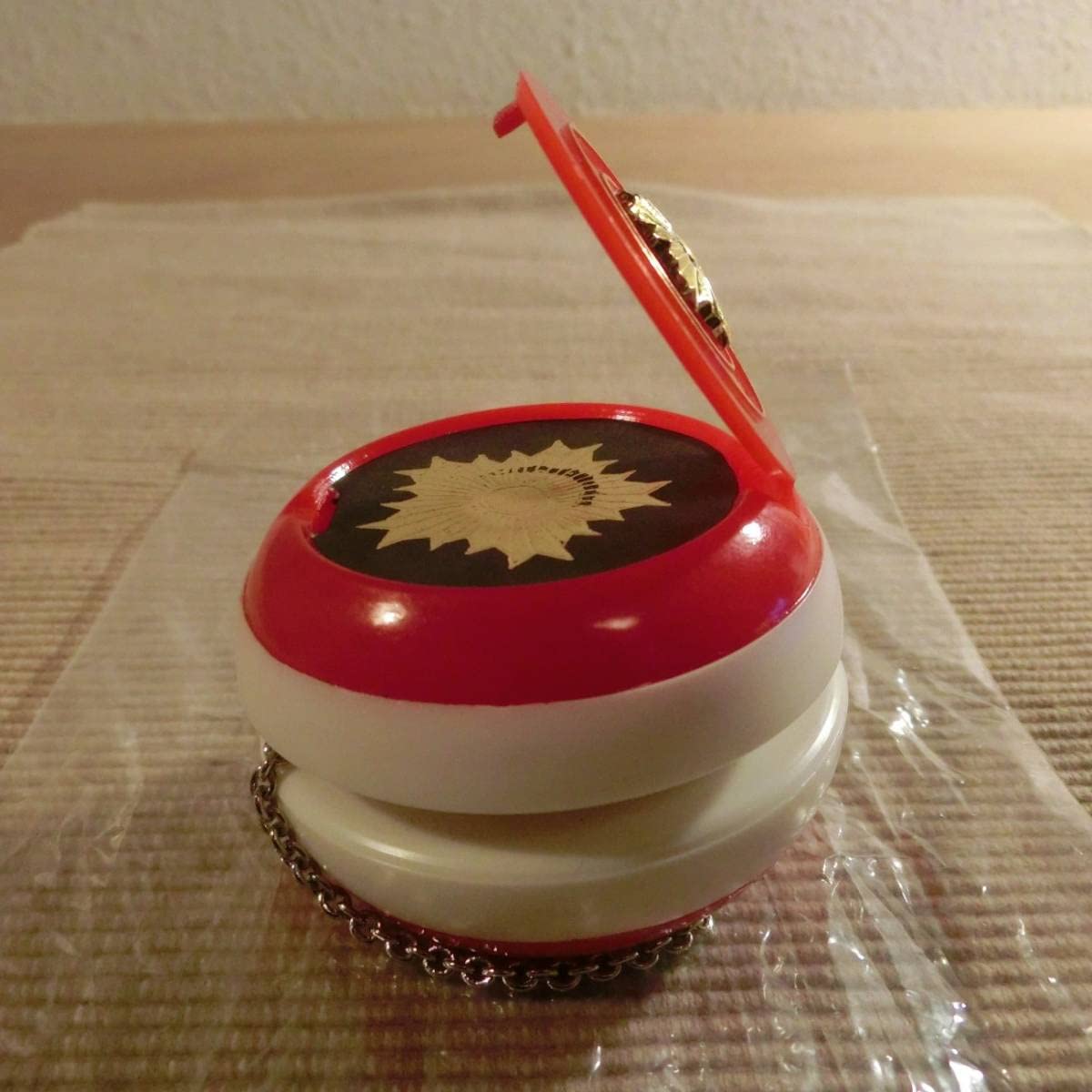 Amazon.co.jp: スケバン刑事 ヨーヨー 両面フタ チェーン 鎖 斉藤由貴