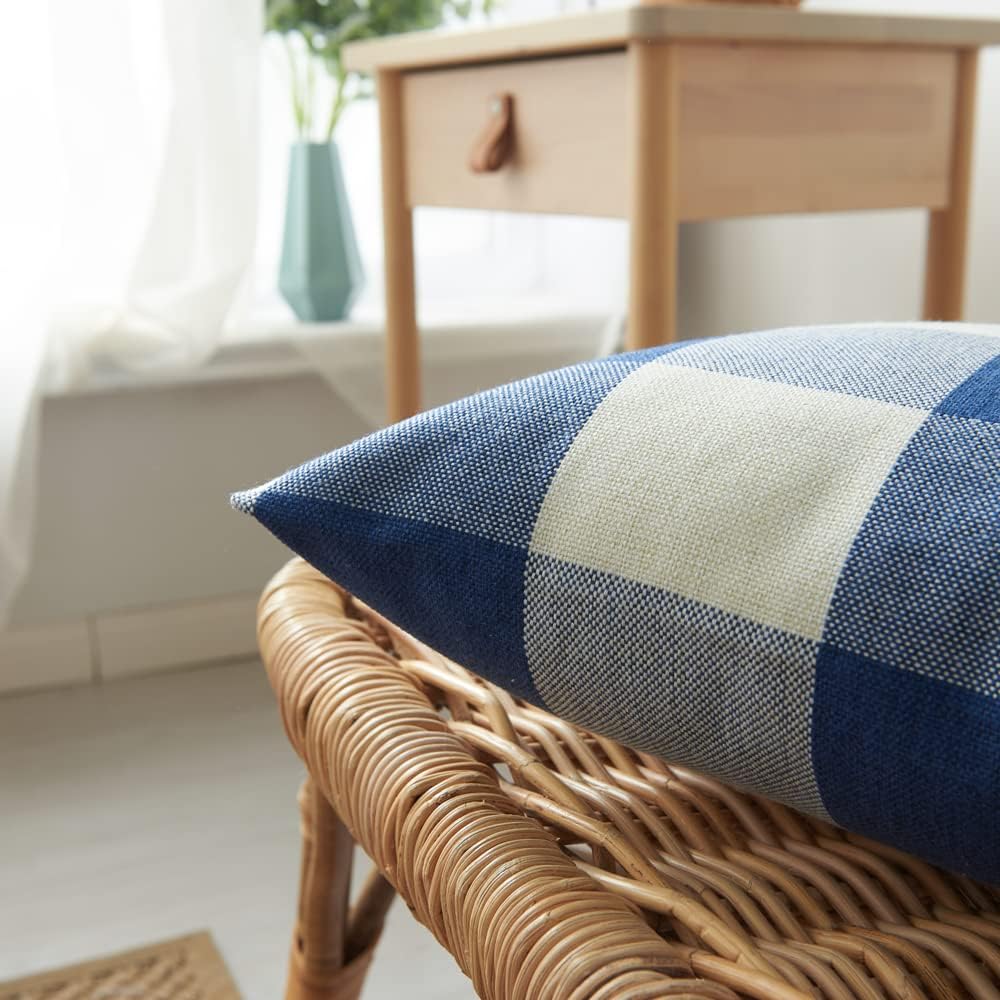 HOPLEE Navy Blue Pillow Covers Farmhouse 22x22 Pillow Covers Outdoor Pillows Covers Decorative Navy Blue and White Buffalo Plaid Set of 2