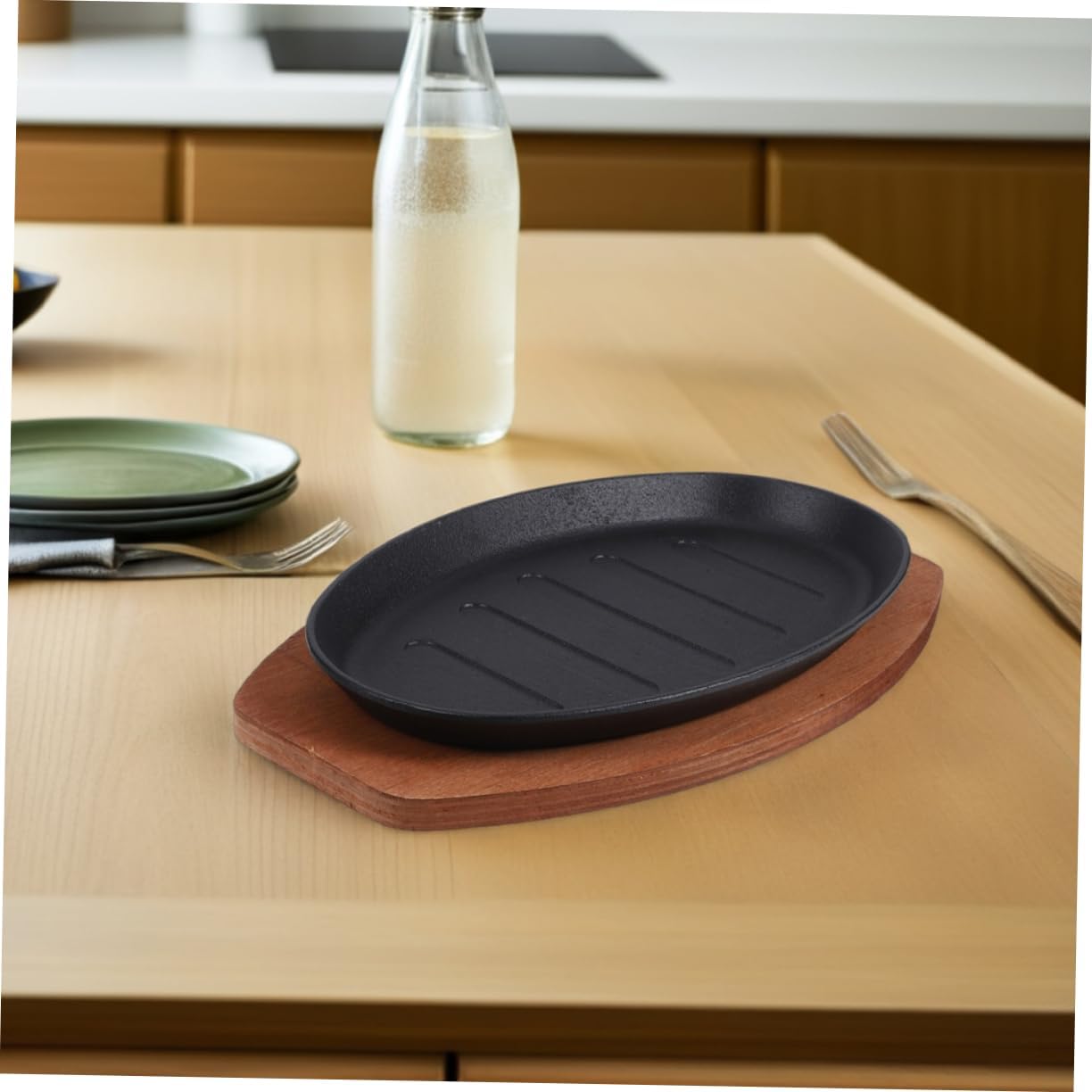 VICASKY Cast Iron Griddle Plate with Lid Nonstick Teppanyaki Skillet for Steak Cooking 12 Inch BBQ Tray for Western Cuisine with Wooden Base