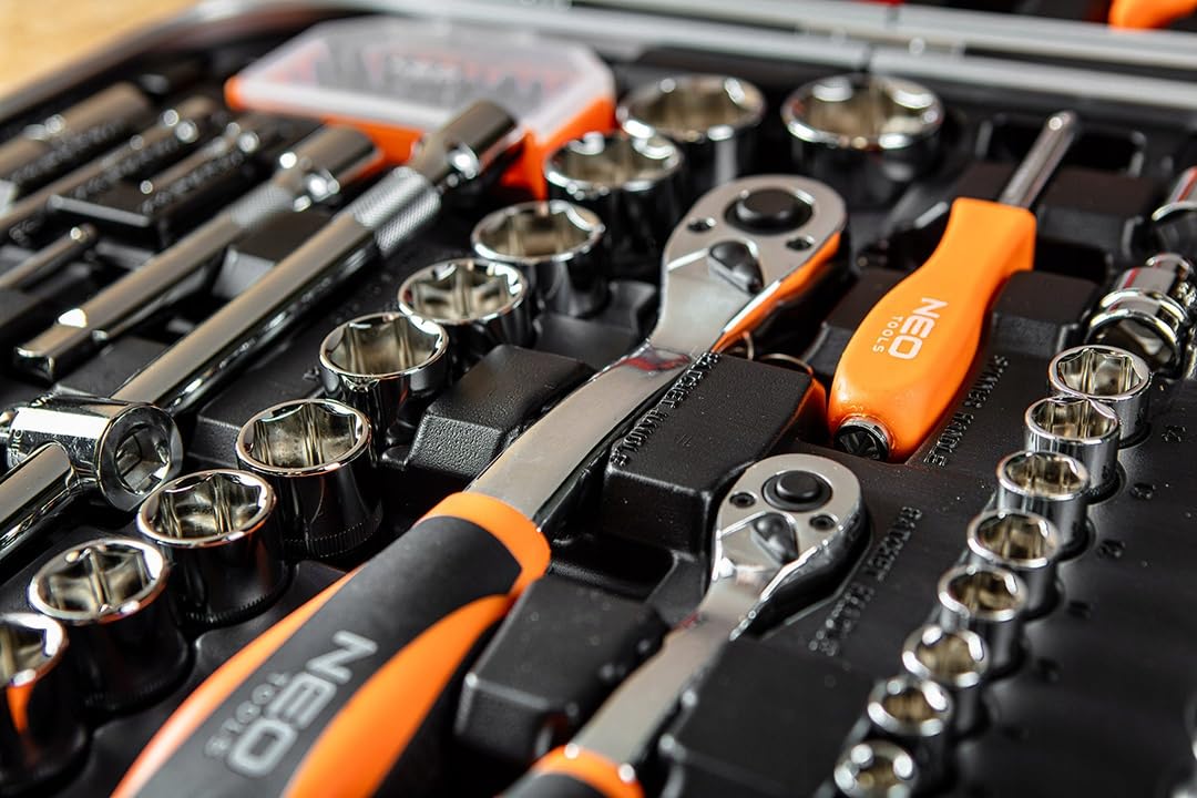 NEO TOOLS Juego de destornilladores aislados VDE de 108 piezas | Incluye ranura comprobador de tensión y PH y PZ, juego de herramientas para electricista, certificado de 1000 V, en maletín