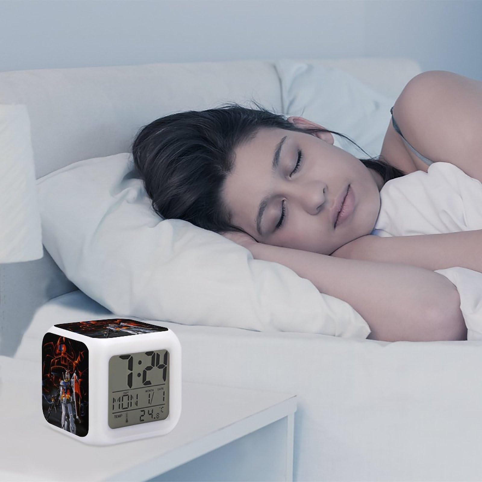 Amazon.co.jp: 機動戦士ガンダム目覚まし時計 アナログ 大音量