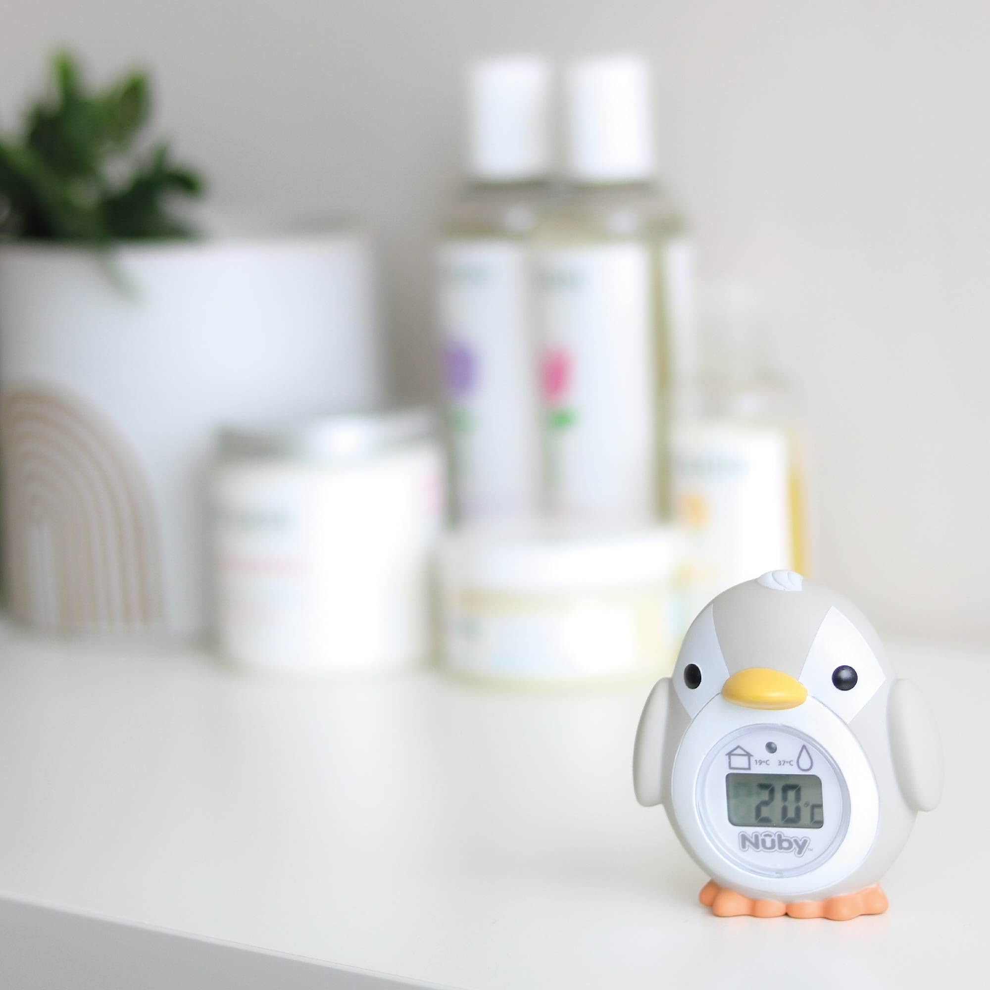 Nuby Thermomètre de Bain Bébé en Forme de Pingouin | Écran Facile à Lire | Température Précise de l’Eau | Convient Dès la Naissance