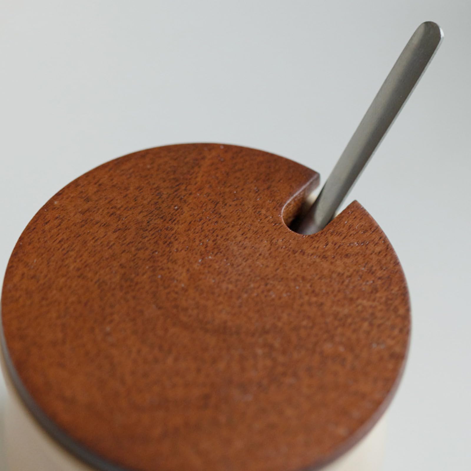 Minimalistisches Gewürzdosen Set aus Keramik, 3er Set mit Holzdeckel und Löffel, Gewürzbehälter, Schüssel für Salz, Pfeffer, Zucker, Keramikgläser