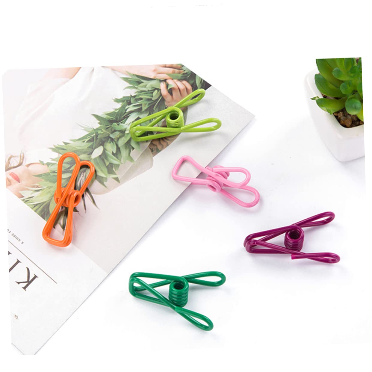 Mollette per Vestiti e Fermagli per Trapunte 70 Pezzi, Clip Colorate in Plastica e Metallo Antiscivolo Resistenti per Bucato Quotidiano, Adatte per Lenzuola, Calzini e Abbigliamento