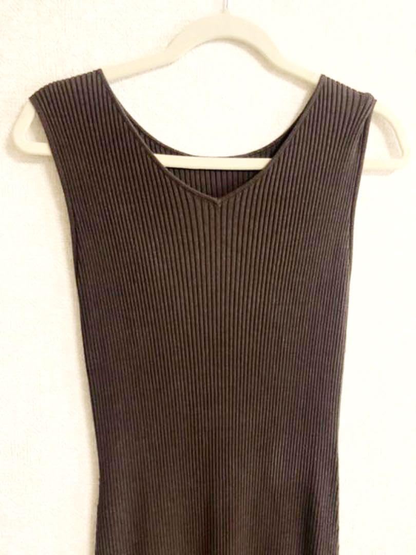 Amazon.co.jp: ·MilaowenミラオーウェンバックVネックリブニット  