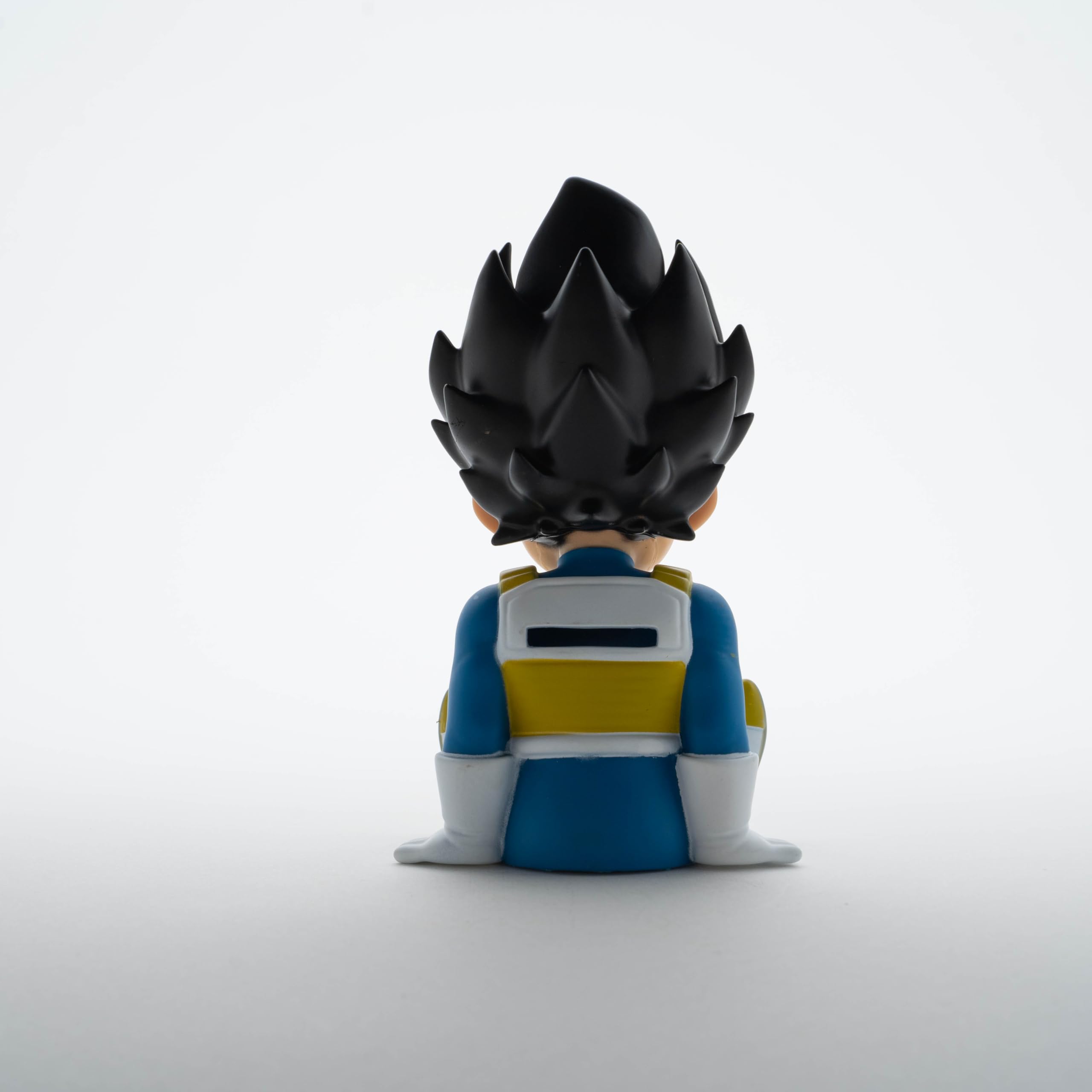 Amazon.co.jp: Vegeta 貯金箱 12cm : おもちゃ