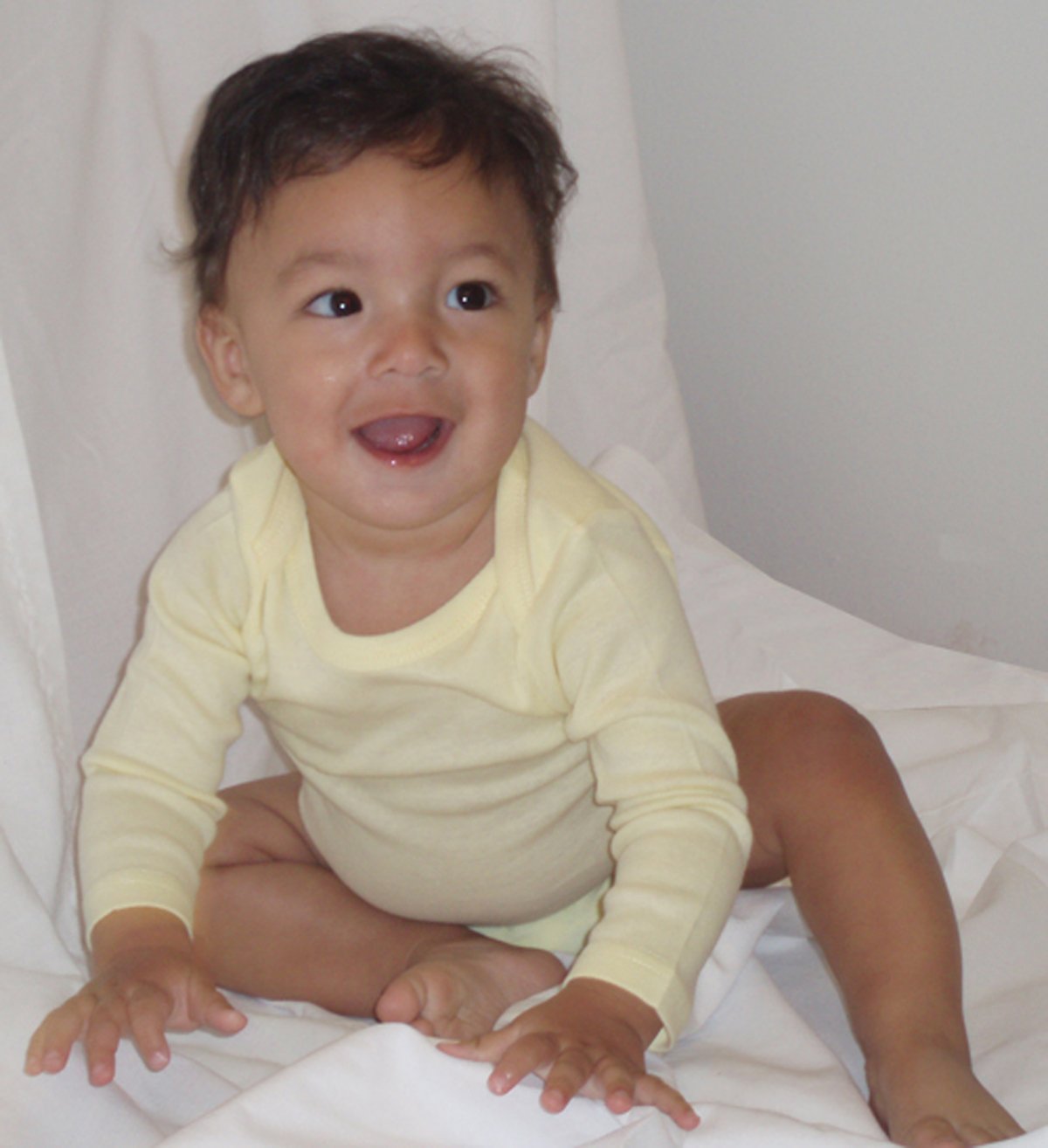 Bambini Newborn Baby Girls 17 Pc Layette Set