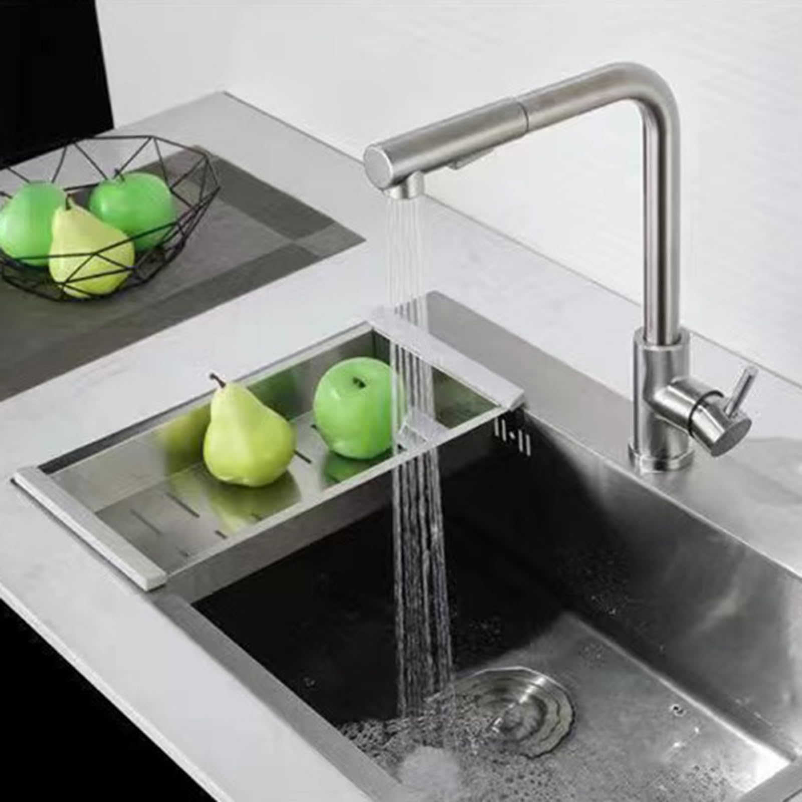 Grifo de Cocina Moderno con rociador extraíble Giratorio de 360 Grados, Grifo de Pared para un Flujo de Agua Flexible y un Potente rociado. Diseño Elegante para Uso doméstico.