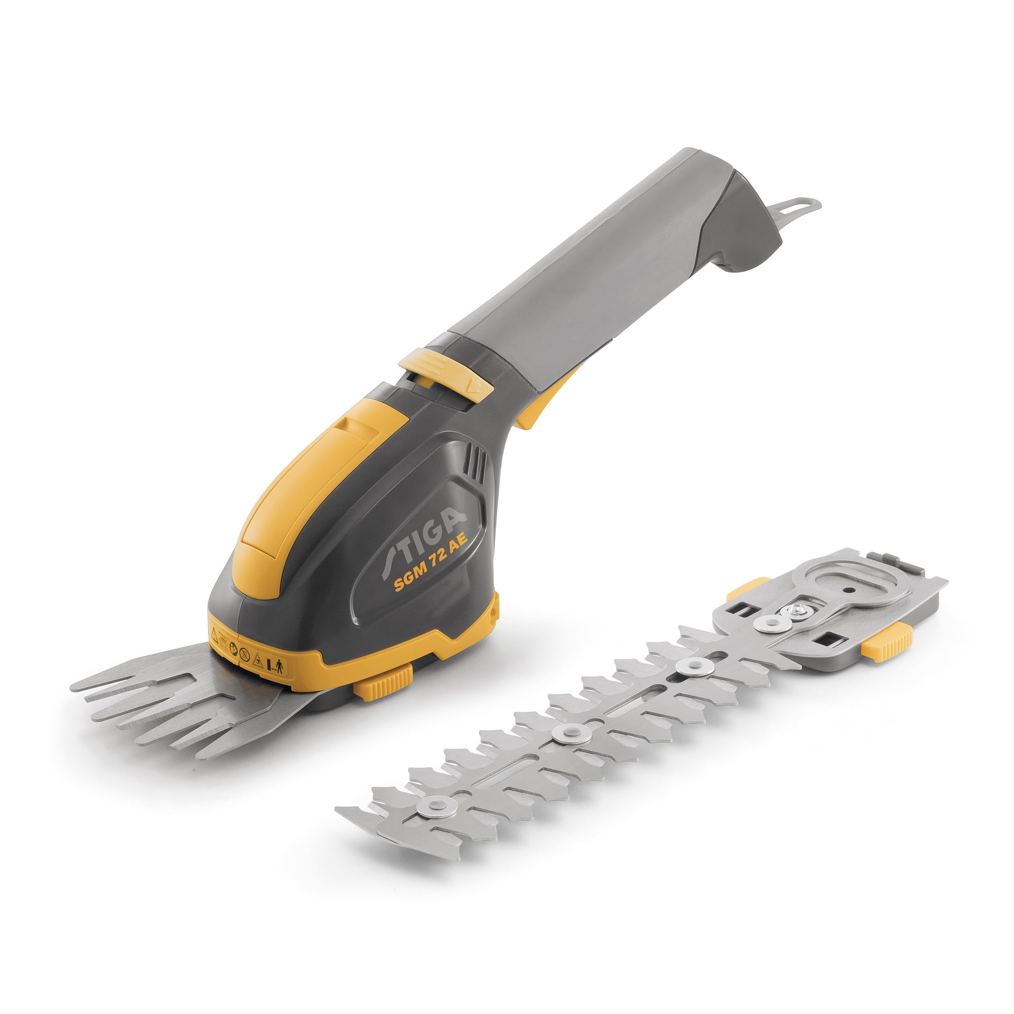 STIGA SGM 72 AE Attrezzo Multifunzione a Batteria, 7,2 V, 2,5 Ah – Lama Tagliaerba 8 cm, Lama Tagliasiepi 18 cm – Manutenzione Giardino