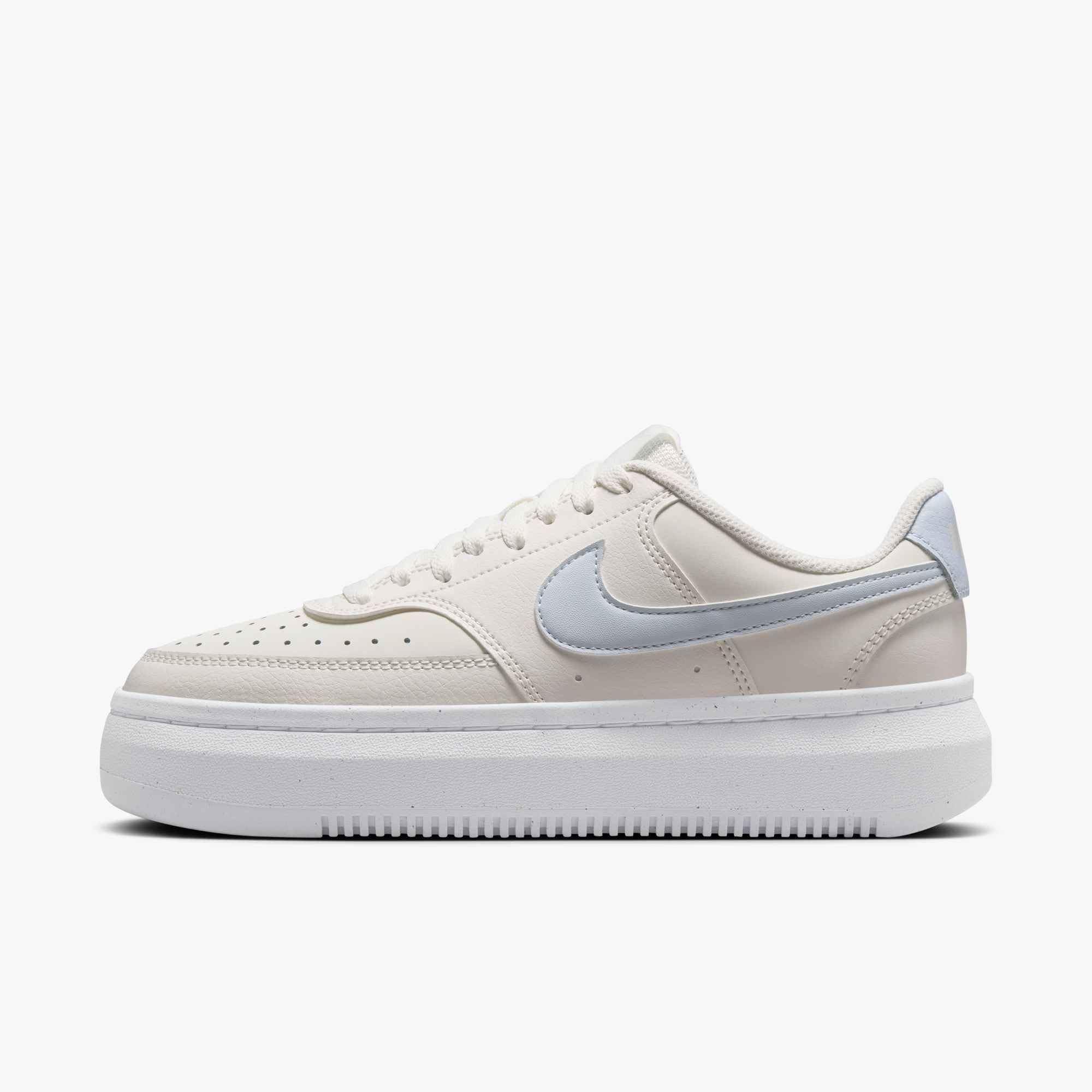 Nike Damen Court Vision Alta Sneaker Sail/Blue Tint-White