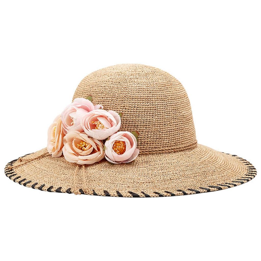Chapeau de paille pour des vacances au bord de mer sous le soleil