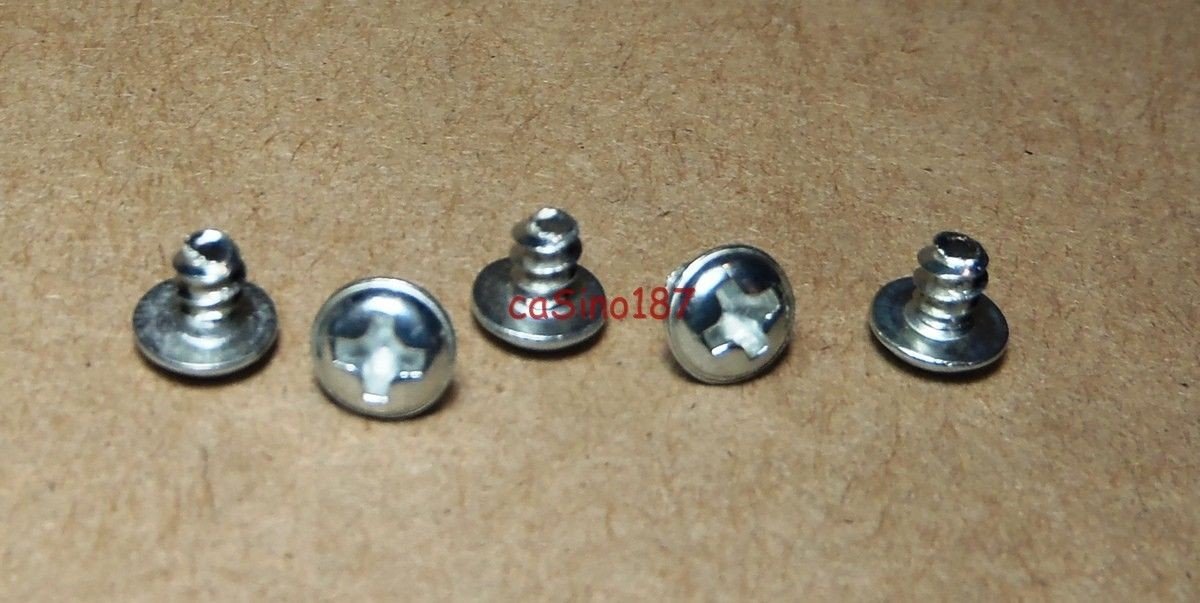 Fixation brosse latérale Roomba 500 600 700 pour réparer un robot bloqué