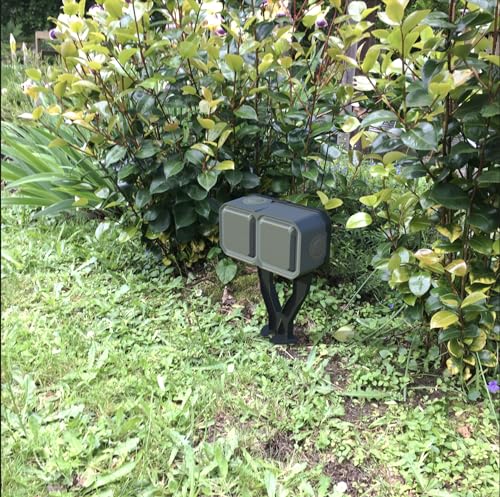 Piquet de jardin étanche 2 prises précâblées pour extérieur sûr - 3