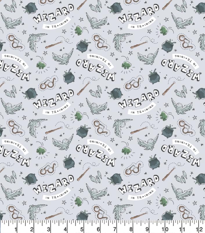 Harry Potter Wizard in Training Cotton Fabric by The Metre 110cm Wide, Grey (100% Cotton, Genuine Licensed Fabric, Ideal for Crafts, Quilting, Sewing, Bunting)