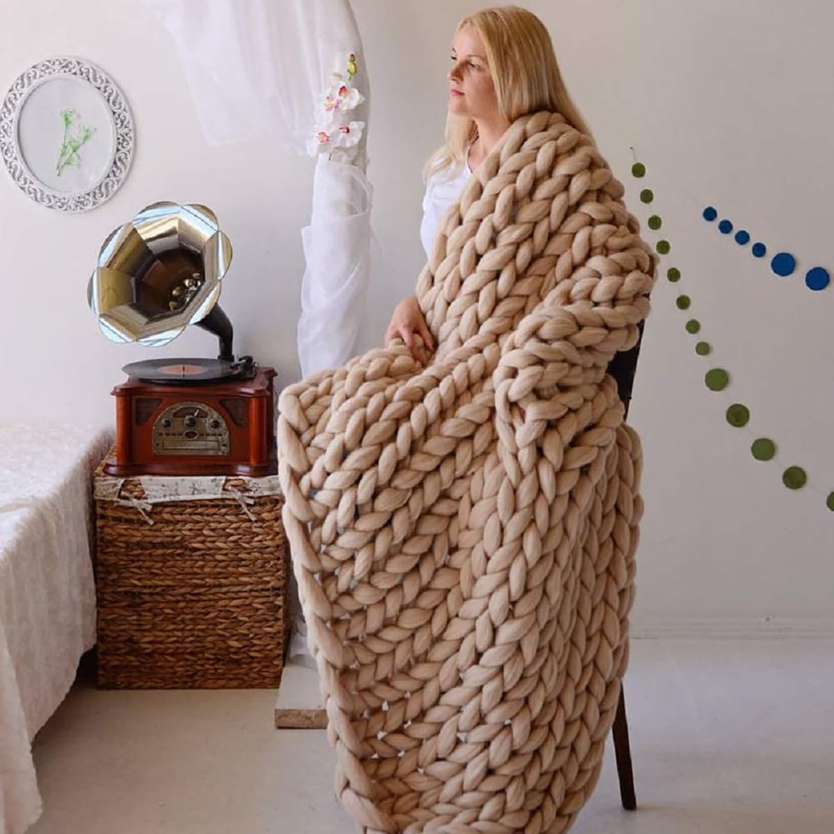 Dazzluxe Chunky Knit Blanket, Large Skin Friendly Breathable Handmade Knitted Throw Blankets, Home Décor for Couch, Sofa And Bed,Khaki,80x100cm/30x40