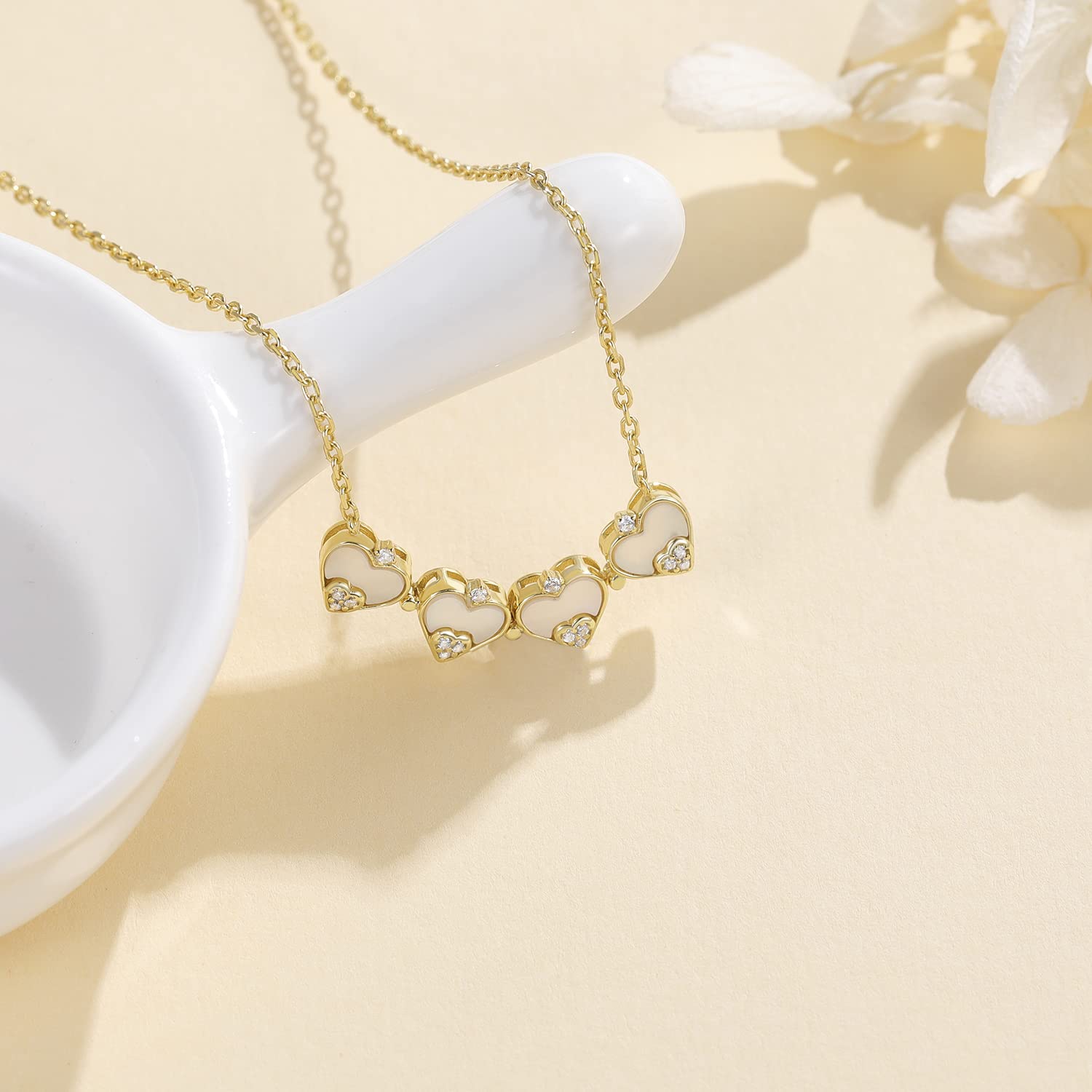 Naszyjnik damski Clover Heart Pendant 925 Sterling Silver Biżuteria damska Oryginalne pomysły na prezent dla niej, Dzień Matki Urodziny Rocznica Boże Narodzenie Pomysł na prezent Walentynki