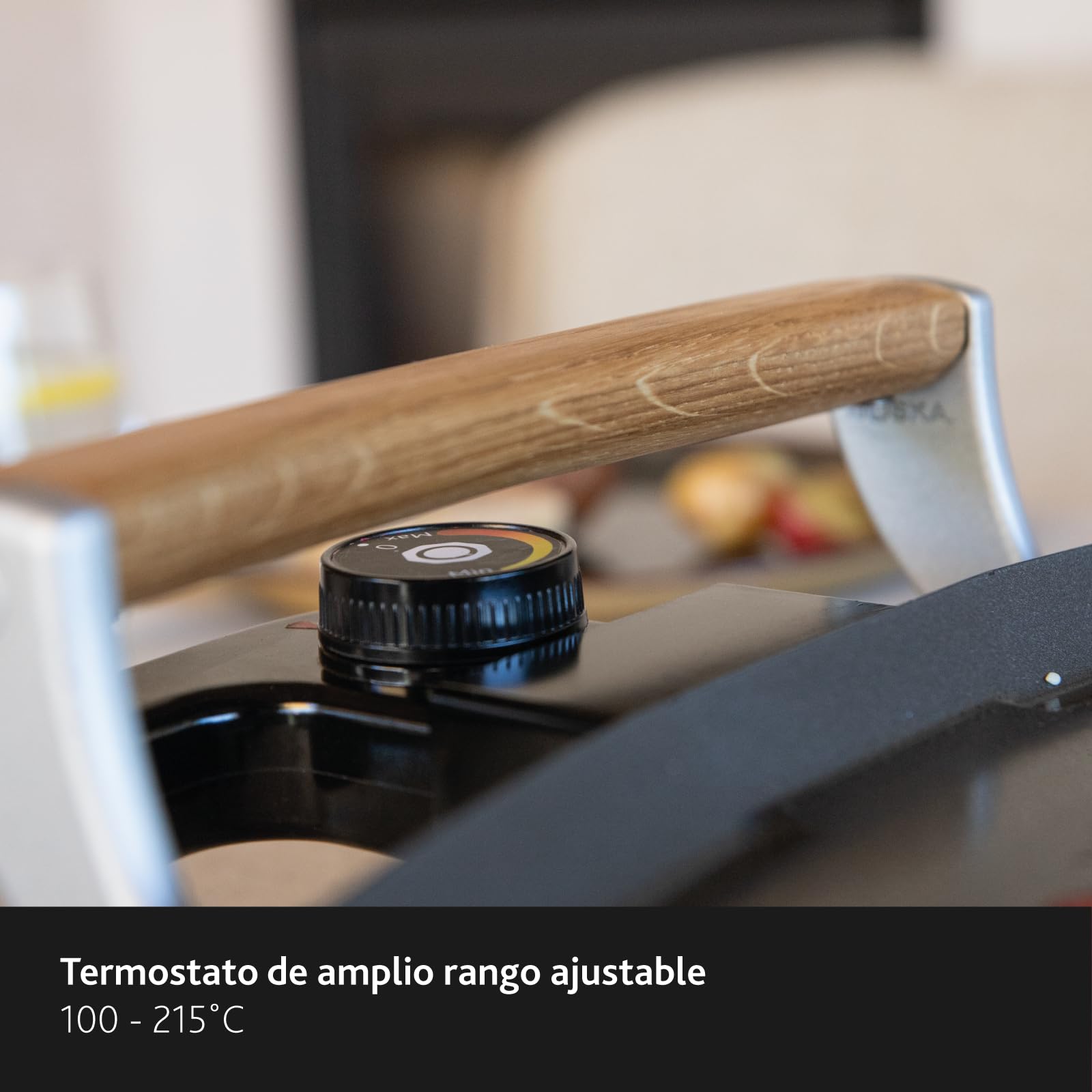 BOSKA Plancha Eléctrica Pro - Plancha para Cocinar XXL 2200 W | Plancha de cocina grande con revestimiento cerámico sin PFAS, asas de roble y superficie amplia para compartir.