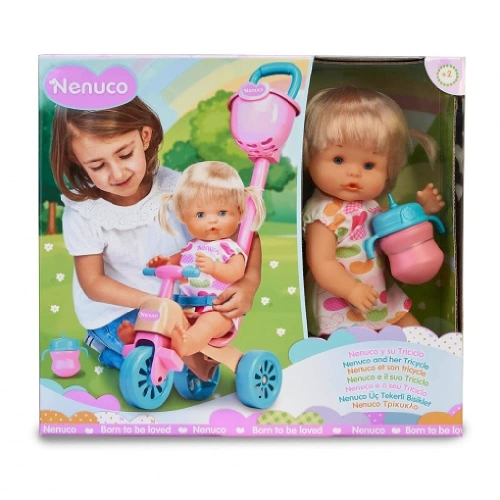 Nenuco - Triciclo, Set Giocattolo con Bambola, Accessori e Triciclo con Ruote e Cintura per portarlo Sempre con Te, per Bambine e Bambini di 3 Anni, Famosa (700017103)