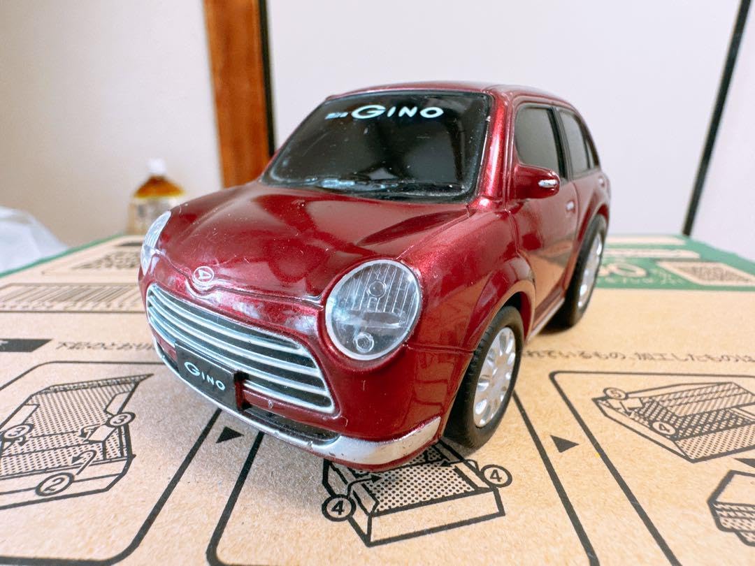 ダイハツ ミラジーノ プルバックカー ドライブタウン ミニカー 非売品 Amazon.co.jp: ドライブタウン ダイハツミラジーノ プルバックミニカー
