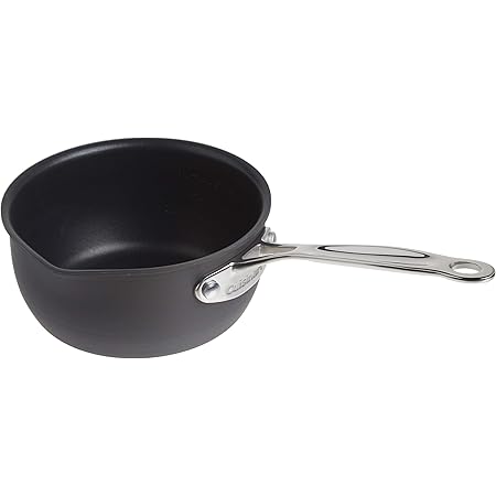 Cuisinart 635-16OP Chef's Classic Nonstick Hard-Anodized 1-Quart Open Pour Saucier