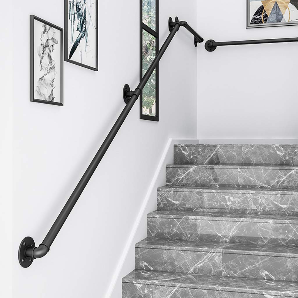 Main courante anti-chute pour sécuriser les escaliers sombres ou glissants