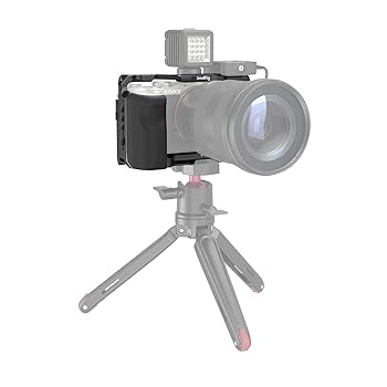 Amazon | SmallRig A7C専用のシリコンサイドハンドル付きケージ