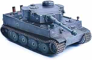 DRAGON ドラゴン クリストフ ヘンケル WWII German Volksgrenadier w/8.8cm Panzerschreck Infantry Cart Christoph Wenkel ミリタリー ドイツ フィギュア Amazon.com: Dragon Models Germany Sd. Kfz. 181 PzKpfw VI