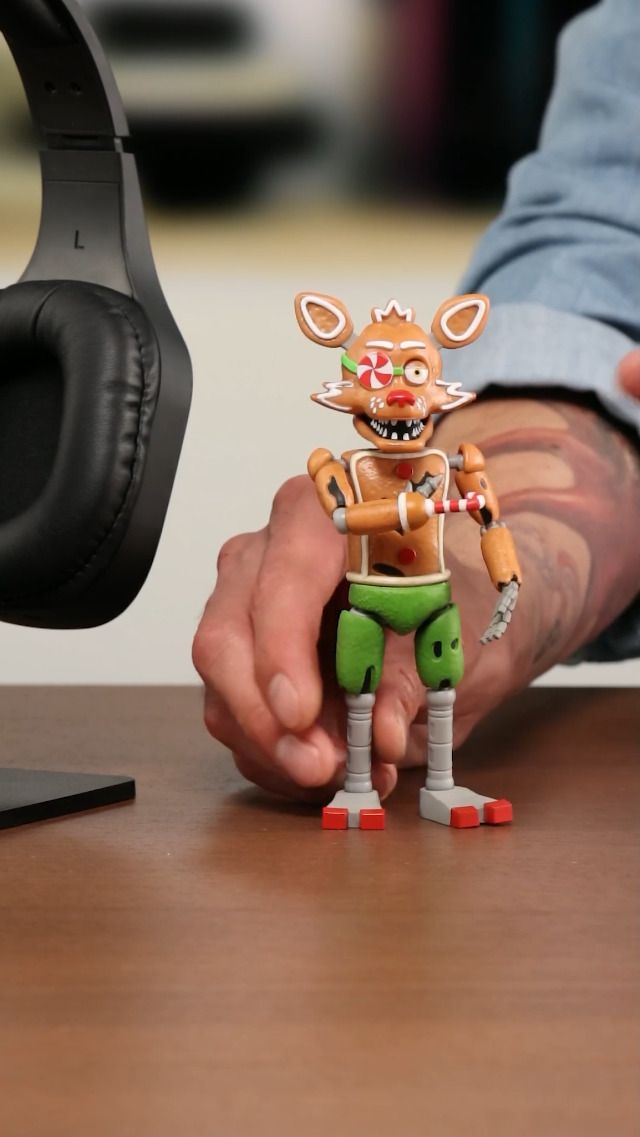 FNAF holiday フィギュアセット FNAF Five Nights at Freddy's Holiday Set of 4 Action Figures By