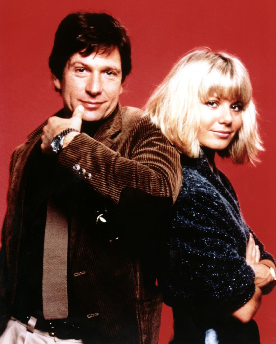 worldphotographs Dempsey and Makepeace (TV) Michael Brandon, Glynis Barber 10x8 Photo
